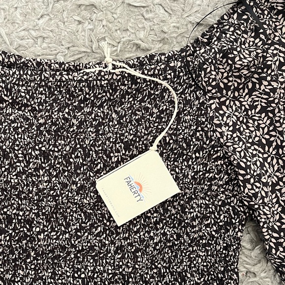 NWT Faherty floral blouse, size S - Picture 2 of 4